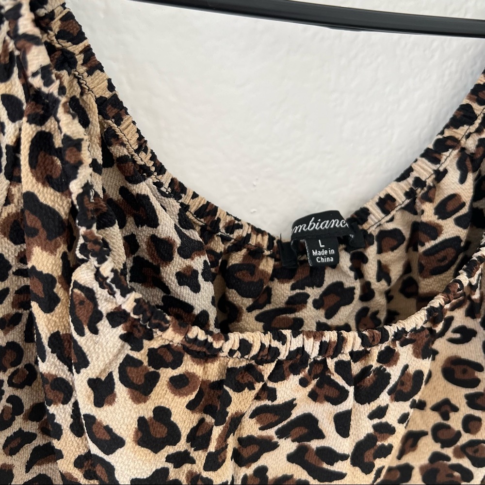 Leopard Crop Top - Picture 3 of 5